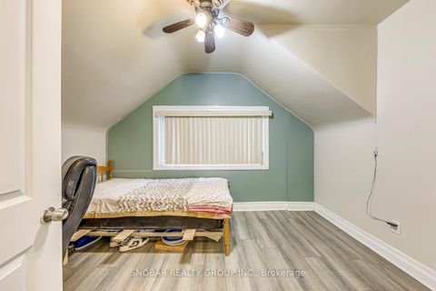 Photo 10 at 31 Genthorn Avenue, Kipling, Toronto