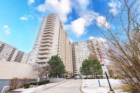 Photo 1 at 610 - 3590 Kaneff Crescent, Mississauga Valleys, Mississauga