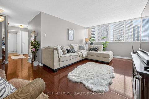 Photo 7 at 610 - 3590 Kaneff Crescent, Mississauga Valleys, Mississauga