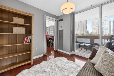 Photo 17 at 610 - 3590 Kaneff Crescent, Mississauga Valleys, Mississauga