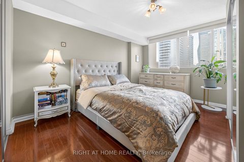 Photo 21 at 610 - 3590 Kaneff Crescent, Mississauga Valleys, Mississauga