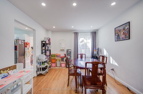 Photo 11 at 51 Whitley Castle Crescent, Agincourt North, Toronto