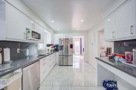 Photo 15 at 51 Whitley Castle Crescent, Agincourt North, Toronto