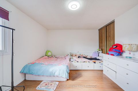 Photo 30 at 51 Whitley Castle Crescent, Agincourt North, Toronto