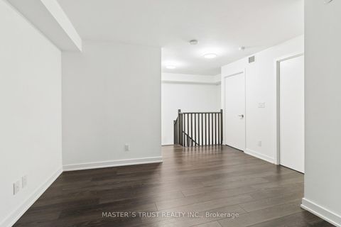 Photo 11 at TH109 - 160 Flemington Road E, Glen Park, Toronto
