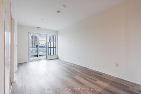 Photo 9 at 702 - 15 Watergarden Drive, Hurontario, Mississauga