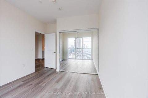 Photo 20 at 702 - 15 Watergarden Drive, Hurontario, Mississauga