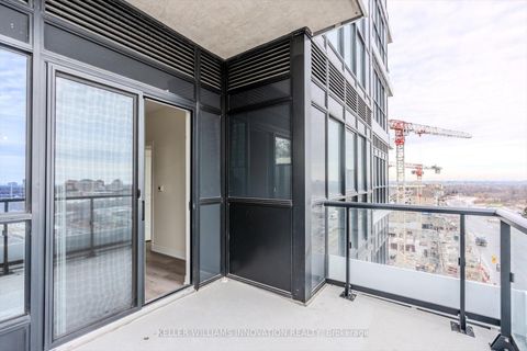 Photo 28 at 702 - 15 Watergarden Drive, Hurontario, Mississauga