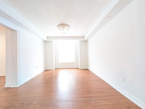 Photo 2 at 20 Holgate Street, Allandale, Barrie