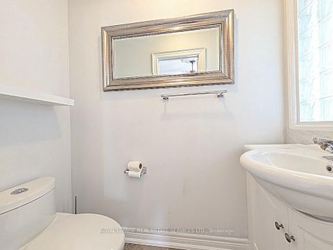 Photo 10 at 20 Holgate Street, Allandale, Barrie