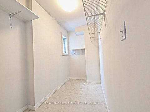 Photo 31 at 20 Holgate Street, Allandale, Barrie