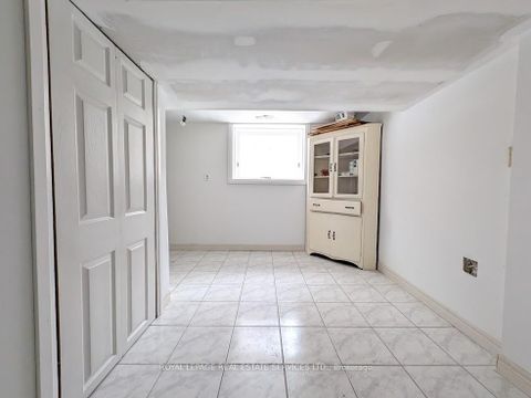 Photo 38 at 20 Holgate Street, Allandale, Barrie