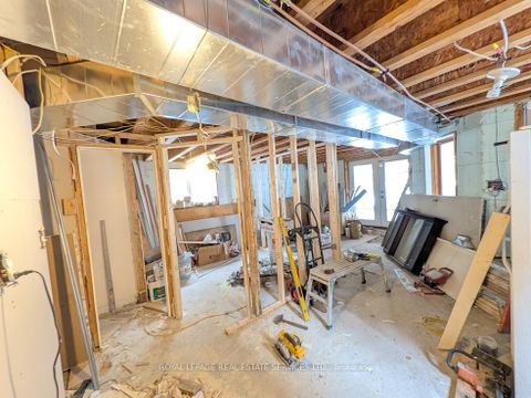 Photo 39 at 20 Holgate Street, Allandale, Barrie