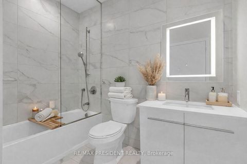 Photo 19 at 4202 - 8 Cumberland Street, Annex, Toronto