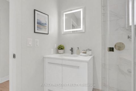 Photo 23 at 4202 - 8 Cumberland Street, Annex, Toronto