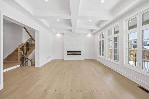 Photo 13 at 9 Lonergan Crescent, Steeles, Toronto