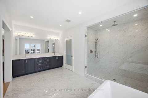 Photo 24 at 9 Lonergan Crescent, Steeles, Toronto