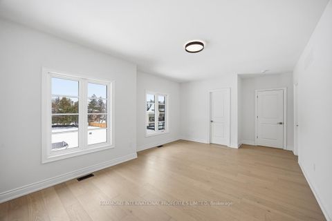 Photo 25 at 9 Lonergan Crescent, Steeles, Toronto