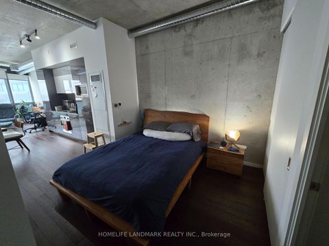 Photo 11 at #618 - 21 Lawren Harris Square, Waterfront Communities C8, Toronto