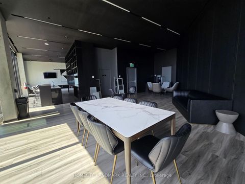 Photo 16 at #618 - 21 Lawren Harris Square, Waterfront Communities C8, Toronto