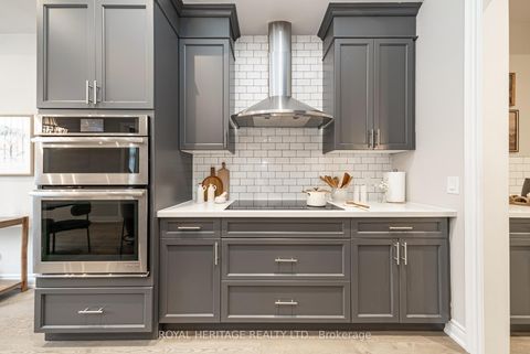 Photo 16 at 88 Brabin Circle, Rural Whitby, Whitby