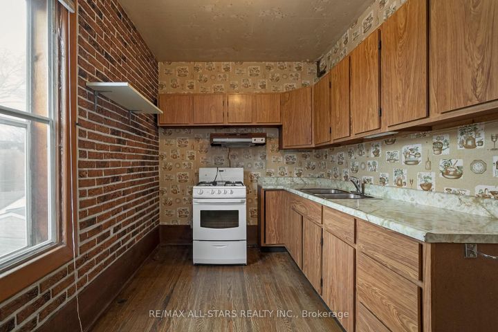 Photo 27 at 271 Lisgar Street, Little Portugal, Toronto