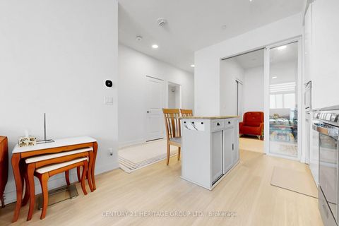 Photo 17 at 3504 - 30 Upper Mall Way, Brownridge, Vaughan