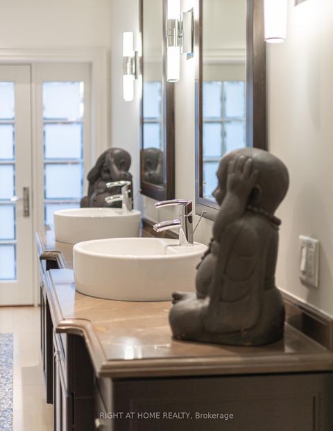 Photo 33 at 41 Old Forest Hill Road, Forest Hill South, Toronto