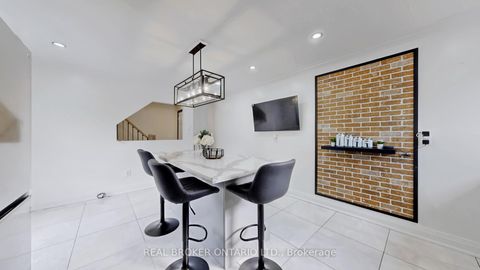 Photo 12 at 26 - 909 King Street W, Vanier, Oshawa