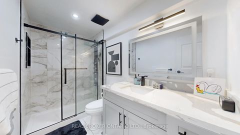 Photo 14 at 26 - 909 King Street W, Vanier, Oshawa