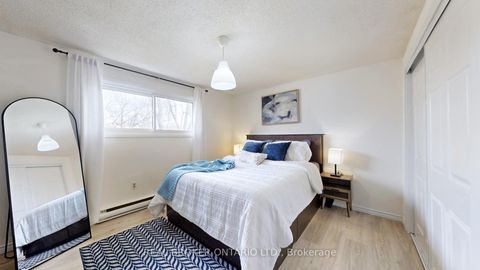 Photo 17 at 26 - 909 King Street W, Vanier, Oshawa