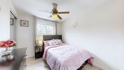 Photo 23 at 26 - 909 King Street W, Vanier, Oshawa