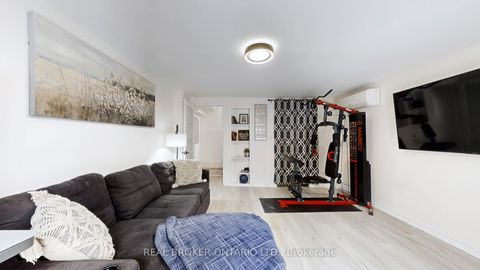 Photo 25 at 26 - 909 King Street W, Vanier, Oshawa