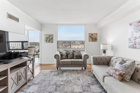 Photo 10 at 1001 - 40 Harding Boulevard W, North Richvale, Richmond Hill