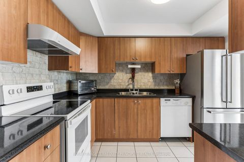 Photo 16 at 1001 - 40 Harding Boulevard W, North Richvale, Richmond Hill