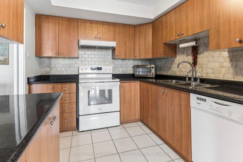 Photo 19 at 1001 - 40 Harding Boulevard W, North Richvale, Richmond Hill