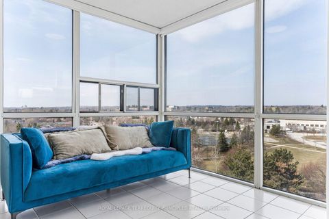 Photo 23 at 1001 - 40 Harding Boulevard W, North Richvale, Richmond Hill