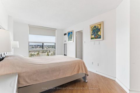 Photo 29 at 1001 - 40 Harding Boulevard W, North Richvale, Richmond Hill