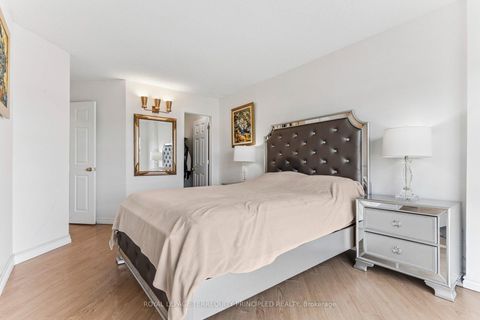 Photo 31 at 1001 - 40 Harding Boulevard W, North Richvale, Richmond Hill