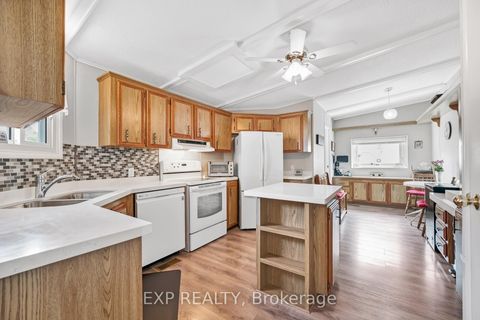 Photo 8 at 25 Juno Crescent, Sutton & Jackson's Point, Georgina