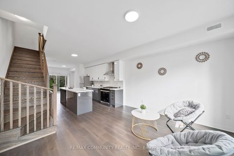 Photo 12 at 1672 Pleasure Valley Path N, Samac, Oshawa