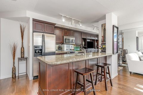 Photo 5 at 1203 - 900 Mount Pleasant Road, Mount Pleasant West, Toronto