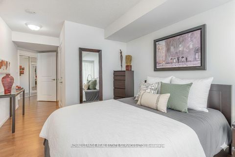 Photo 14 at 1203 - 900 Mount Pleasant Road, Mount Pleasant West, Toronto