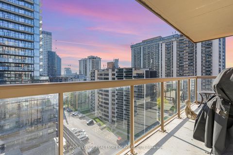 Photo 22 at 1203 - 900 Mount Pleasant Road, Mount Pleasant West, Toronto