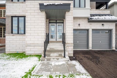 Photo 1 at 39 Father Muckle Avenue, Keswick South, Georgina