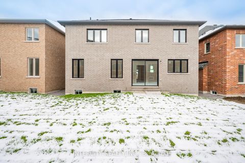 Photo 2 at 39 Father Muckle Avenue, Keswick South, Georgina