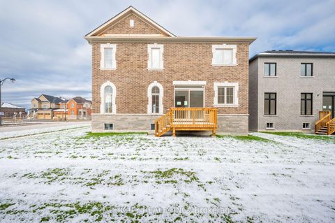 Photo 4 at 71 Lorrain Hand Avenue, Keswick South, Georgina