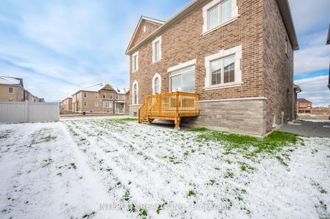 Photo 5 at 71 Lorrain Hand Avenue, Keswick South, Georgina