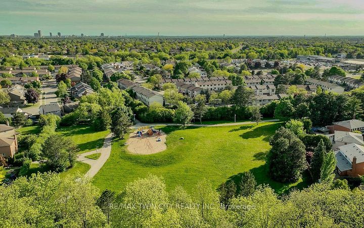 Photo 7 at 20 Manorcrest Street, Central Park, Brampton