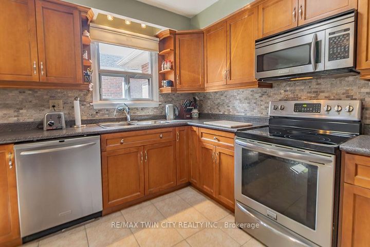 Photo 20 at 20 Manorcrest Street, Central Park, Brampton